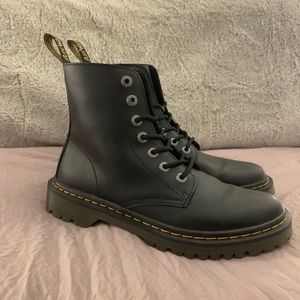 -SOLD- Doc Martens Luana Boot W8